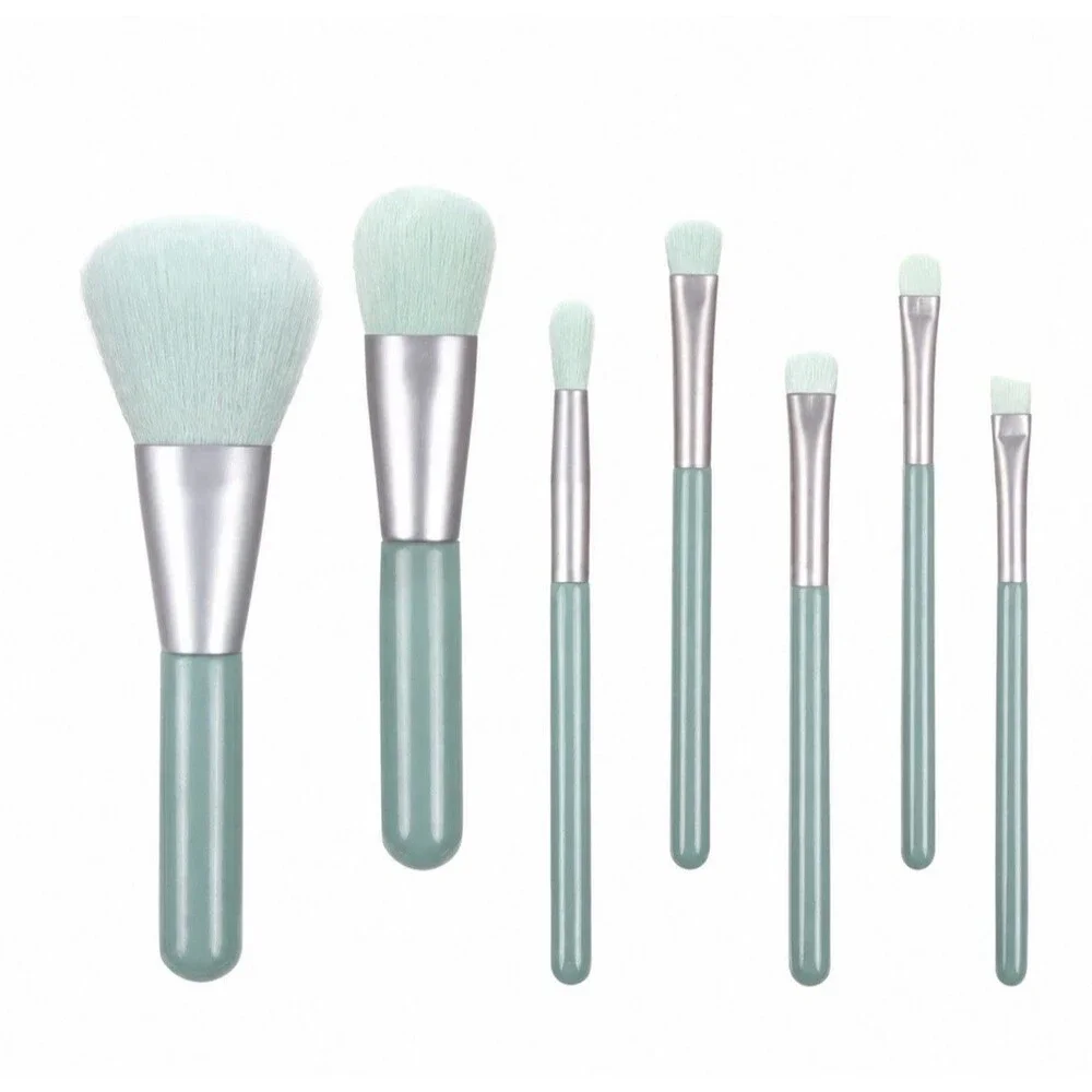 Professional 7-Piece Makeup Brush Set With Travel Case Pastel Green NEW
